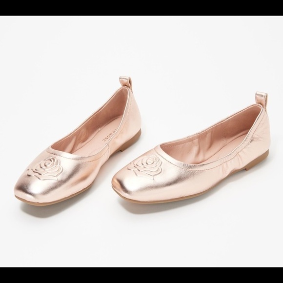 Taryn Rose Shoes - Taryn Rose
Raquel Metallic Ballet Flat